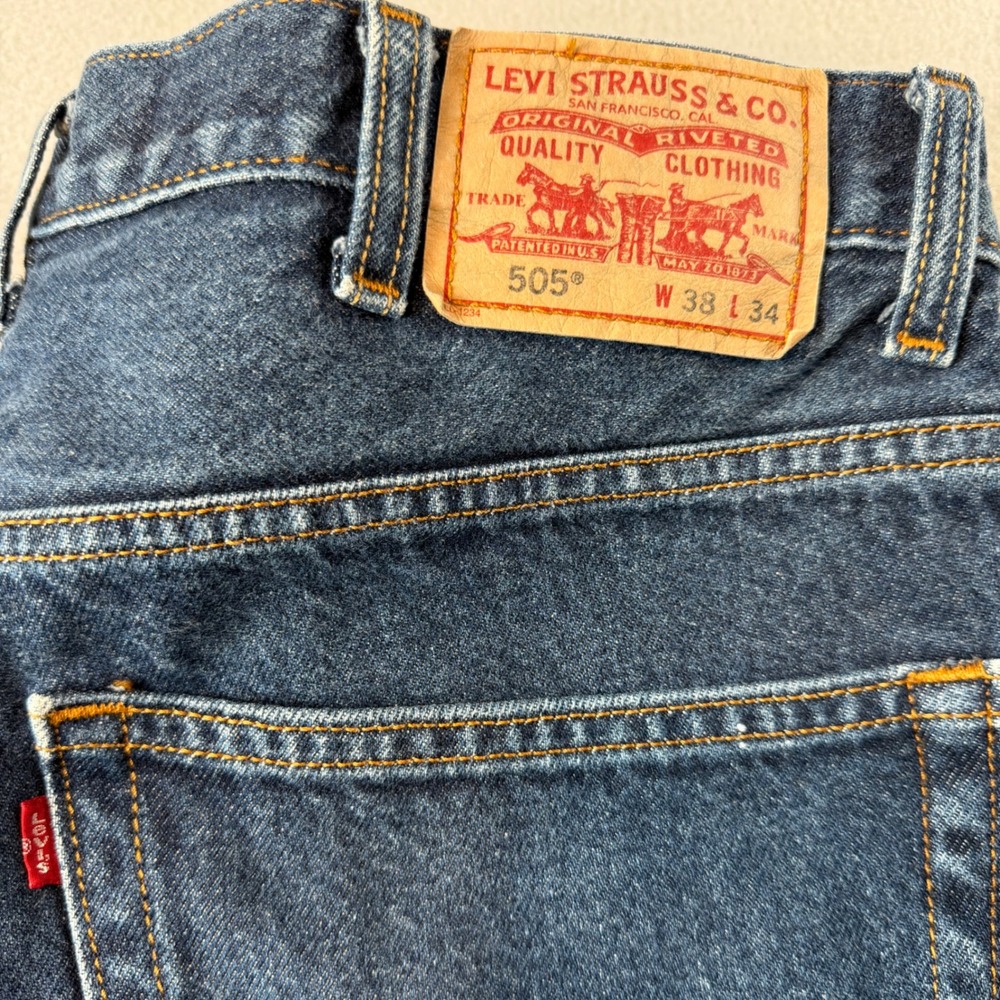 Levi's 505 Regular Fit Jeans Men 38x34 Actual 32.5" Inseam Dark Wash
